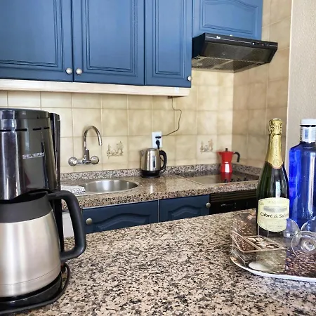 Apartment Walk To Golf Heated Pool