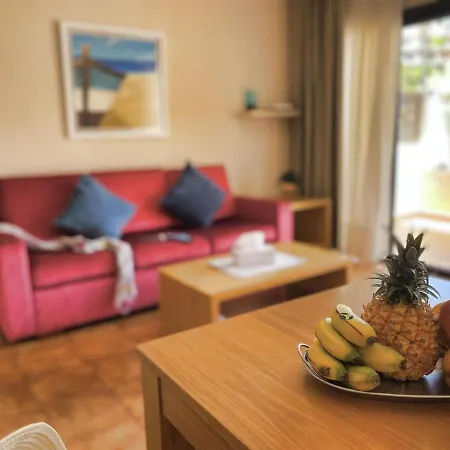 Apartment Walk To Golf Heated Pool