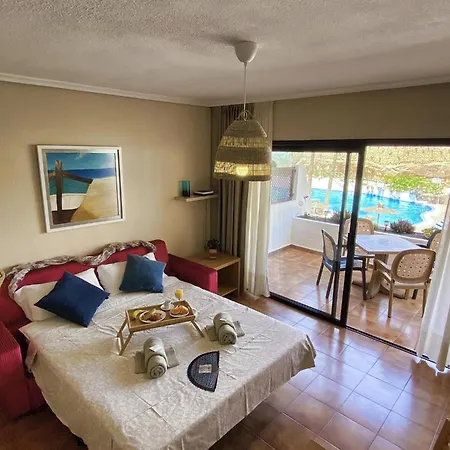 Walk To Golf Heated Pool