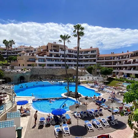 Walk To Golf Heated Pool *
