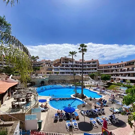 Walk To Golf Heated Pool *